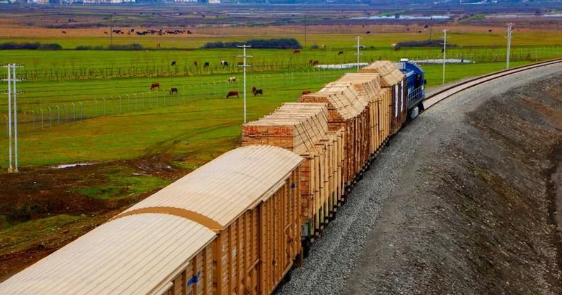 Azərbaycanda dəmir yolu ilə yük daşımaların həcmi 5,7 milyon tonu ötüb