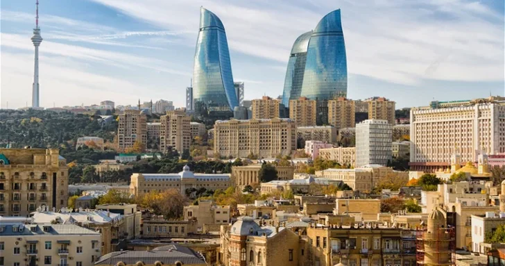 Трансформация СМИ: в Баку открылась знаковая конференция к юбилею национальной прессы