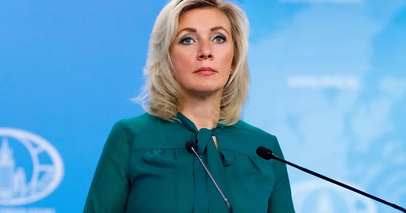 Захарова: Все ждут, когда именно Зеленский позволит своим переговорщикам вступить в диалог