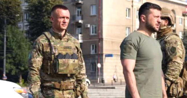Zelenski Ankarada: Rusiya Türkiyəyə “saxta” nümayəndə heyəti göndərib Video