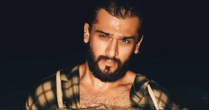Coni qaranlıqda dənizə girdi Fotolar