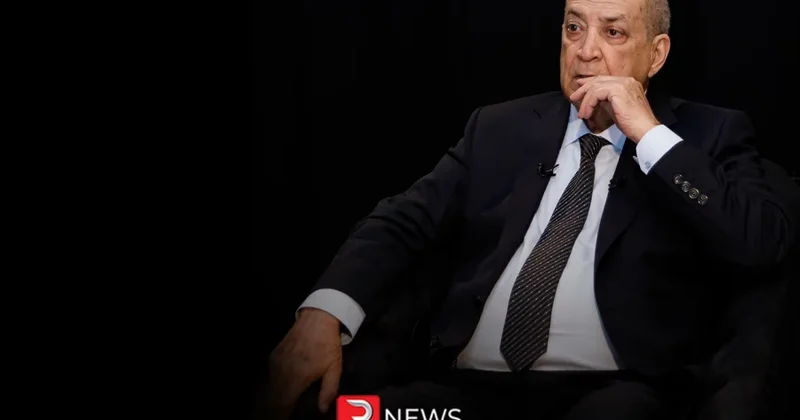 Atam qulluqçu olub Xalq artisti