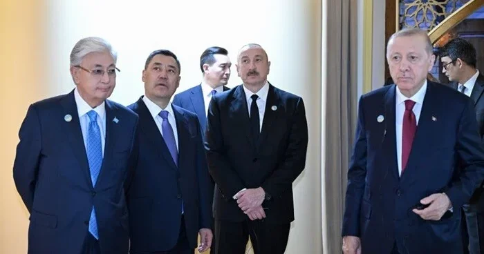 İlham Əliyev Həzrət Sultan Muzey Qoruğunda Foto
