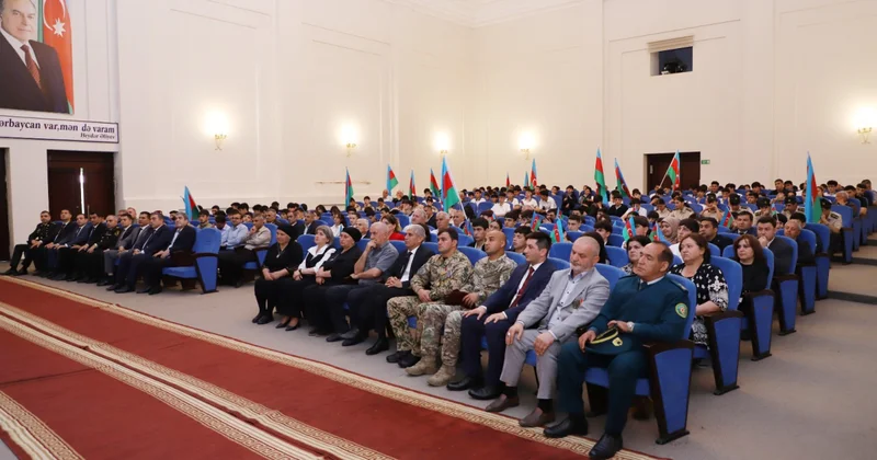 Госслужба собрала молодежь в Балакене фото