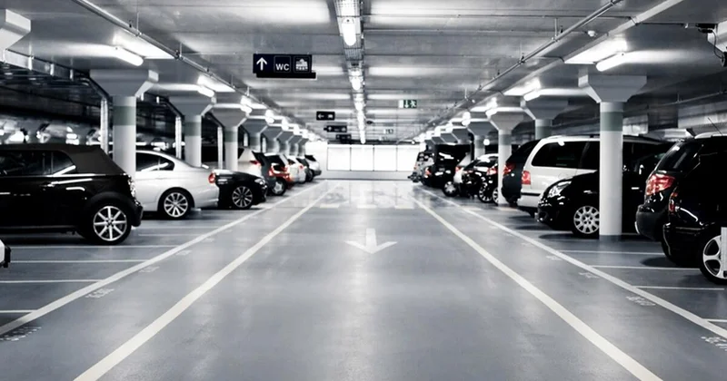 Yeni tikililərdə bitməyən problem: Mənzil var, parkinq yox