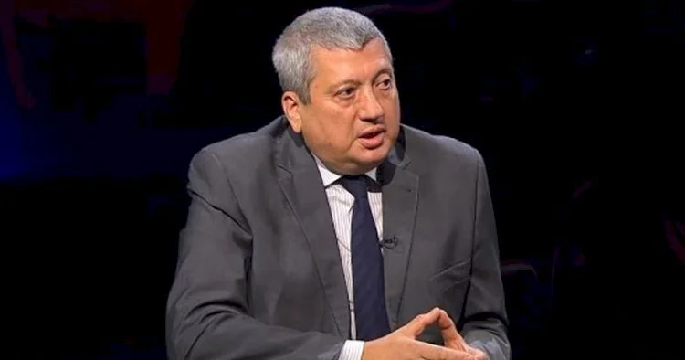 Tofiq Zülfüqarov 2 kəlmə yazdı, erməni istifadəçilər keçmiş naziri hədəfə aldılar