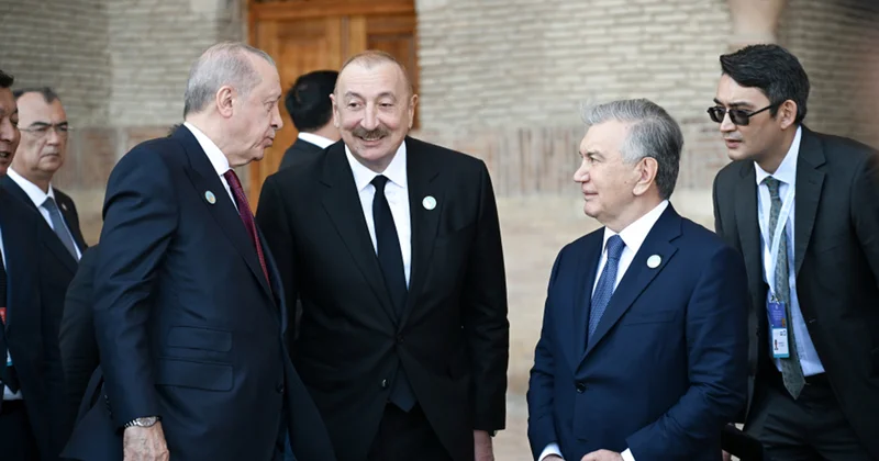 Prezident həmkarları ilə Türküstanı gəzdi Fotolar