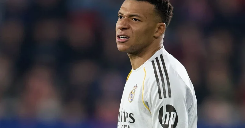 Mbappe narazıdır: “Komandada dördüncü hücumçu sayılıram”
