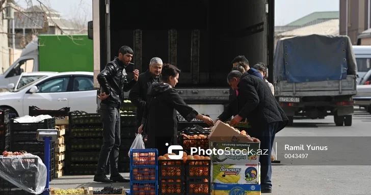 В Азербайджане уличным торговцам обеспечат надлежащие условия труда