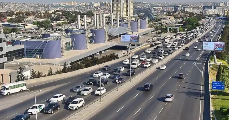 Bakıda tıxac olan yollar açıqlandı SİYAHI