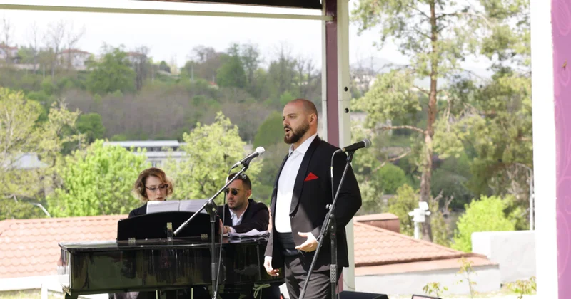 “Xarıbülbül” IX Beynəlxalq Musiqi Festivalı: Xan qızı Natəvanın sarayı önündə Azərbaycan bəstəkarlarının əsərləri səslənib