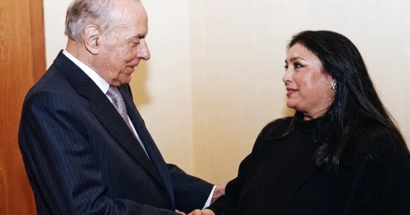 Fidan Qasımova: Heydər Əliyev yorulub usanmaq bilməyən işgüzarlıq qabiliyyəti ilə bizi heyrətə salırdı TARİXİ ŞƏXSİYYƏT