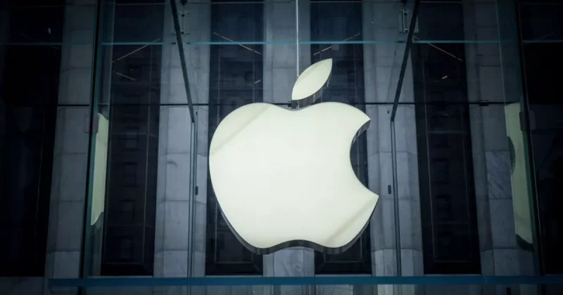 Трамп увеличил инвестиции в Apple в преддверии поездки в Китай