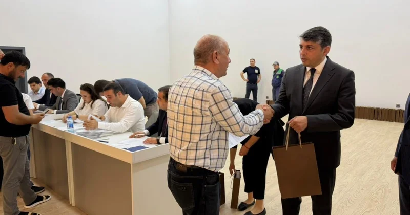 Növbəti köç karvanı Cəbrayılın Şükürbəyli kəndinə çatıb, açarlar təqdim olunub YENİLƏNİB FOTO