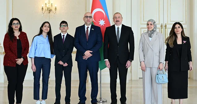 İlham Əliyev yeni səfirin etimadnaməsini qəbul etdi Fotolar