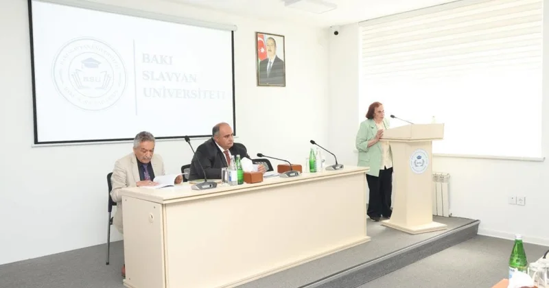 BSU nun Elmi şurasının iclası universitetin yenidən təşkilinə həsr edilib FOTOLAR