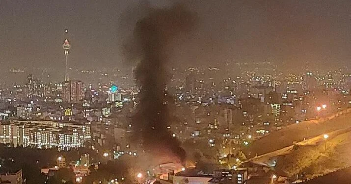 KİV: İsrail Tehranda yaşayış binasına zərbə endirdi, beş nəfər öldü