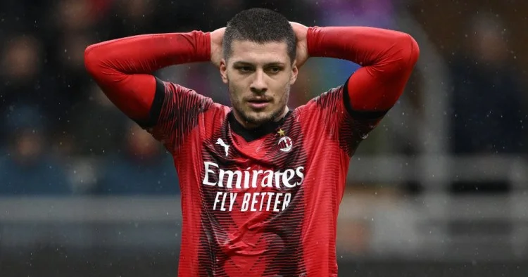 Serb hücumçu Milan dan ayrılacaq