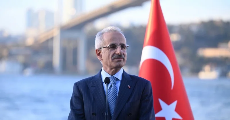 Türkiyə gəmilərin boğazlardan keçməsinə görə ödənişləri artıracaq