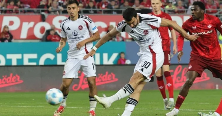 Emreli İngiltərə klubundan imtina etdi, bu ölkədə qalmaq istəyir