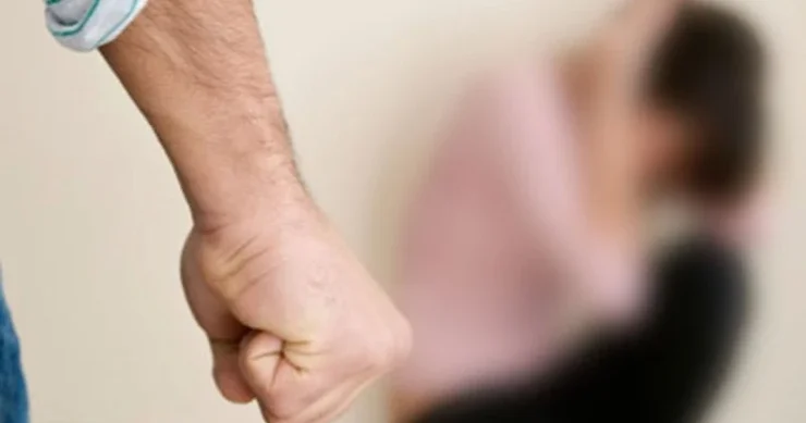 Astarada 22 yaşlı qadın yoldaşı tərəfindən döyüldü
