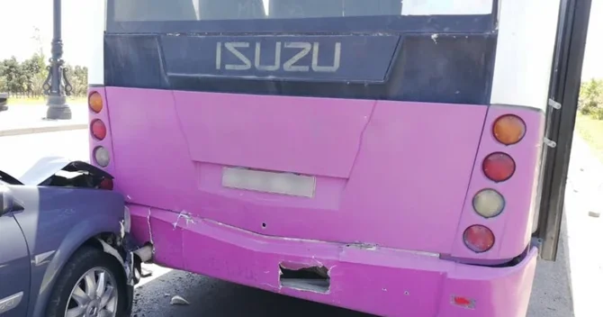 Bakıda avtobus qəzası baş verib