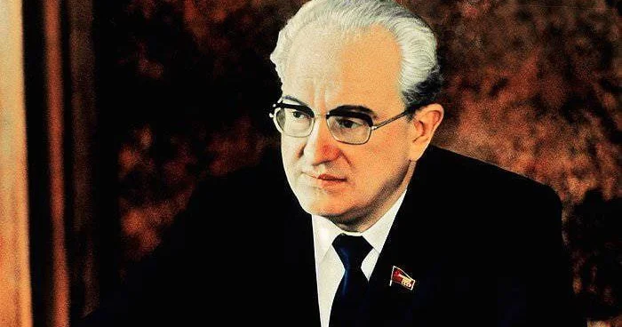 “Zərgər” ləqəbli tacir nəvəsi necə SSRİ nin rəhbəri oldu? Sovet İttifaqının ən qısamüddətli lideri