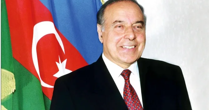15 İyun milli birliyimizi gücləndirən mühüm tarixi hadisədir RƏY
