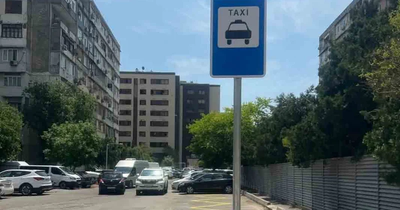 AYNA создала новые зоны у больниц и поликлиник Баку