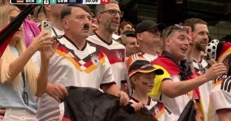 “Hitler” Almaniyanın matçında