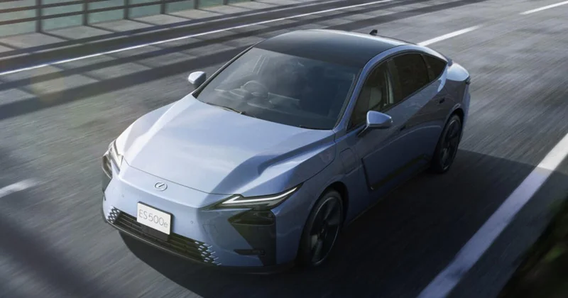 Lexus обновил свой премиальный седан