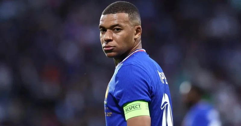 Kilian Mbappe: Prezident olmayacağam, mənə kifayət qədər nifrət edirlər
