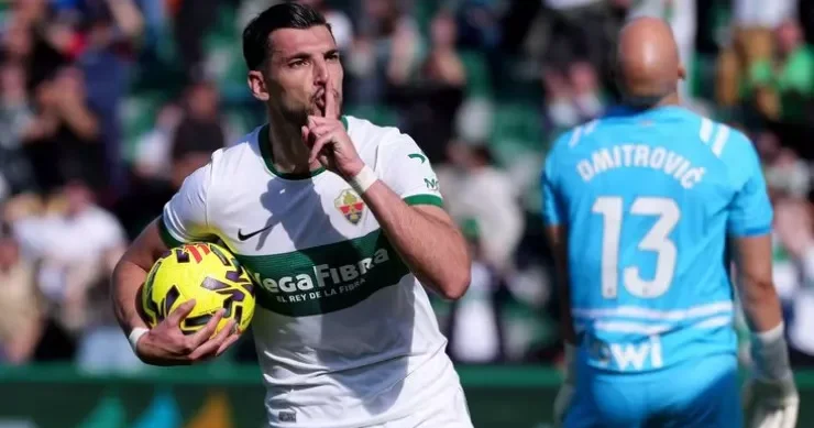 İspaniyalı futbolçu 8 il yarım həbs olundu: zorlamaya görə