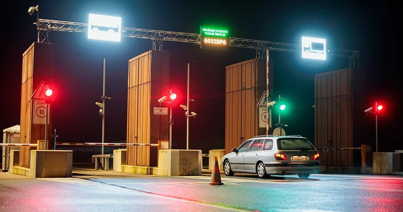Litva Seymi Belarusla sərhədyanı gediş gəliş haqqında sazişin ləğvini nəzərdən keçirir