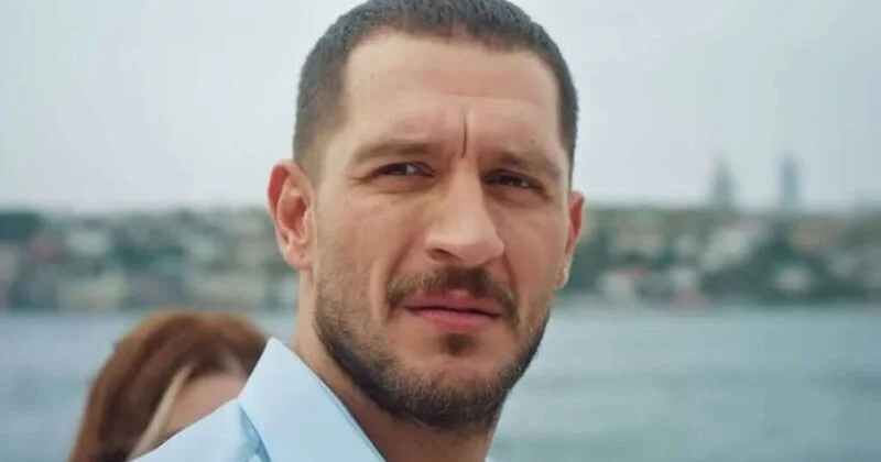 Bakıda viral olan replikasını təkrarladı