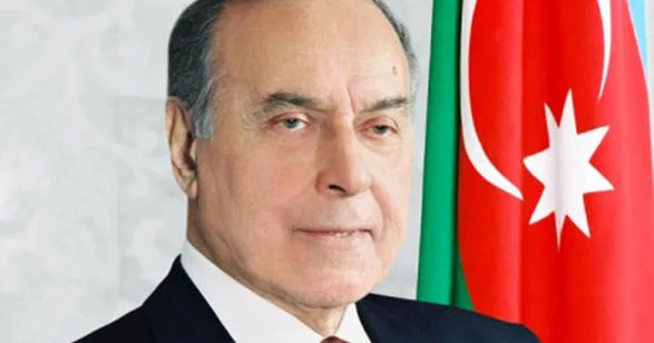 Ulu Öndər Heydər Əliyevin nadir görüntüləri VİDEO
