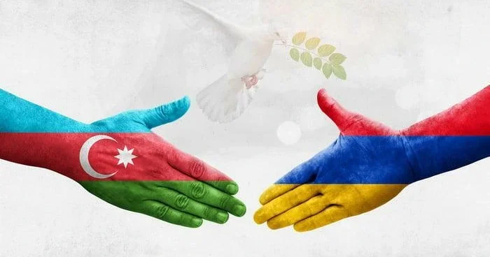 Azərbaycan Ermənistanla sülhün bərqərar edilməsi üçün praktiki addımlar atır Politoloq