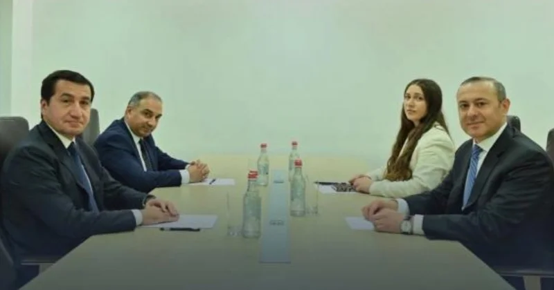 Hikmət Hacıyevin Ermənistan səfərinin şifrəsi: Bakının müəyyən etdiyi gündəlik