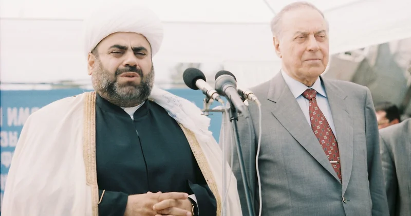 Siyasi böhrandan dini həmrəyliyə