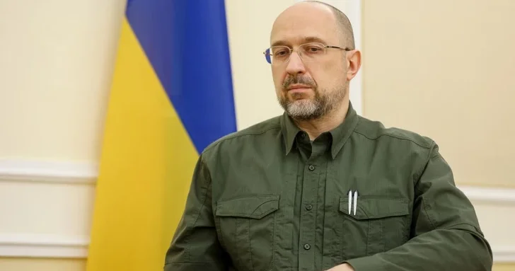 Премьер министр Украины подал в отставку