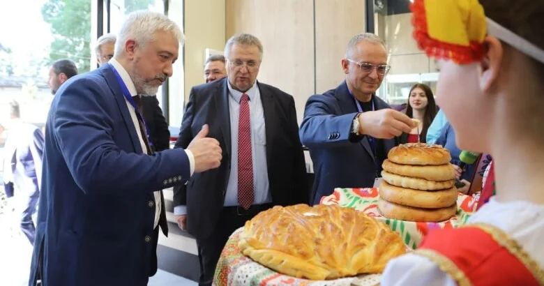 “Rossotrudniçestvo” rəhbərinin qorxusu: “Təsirimizi itirmək fəlakətli olacaq