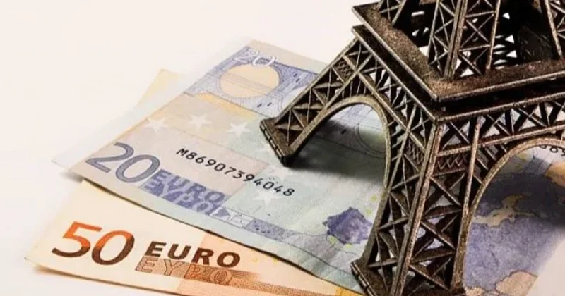 Fransada büdcəni doldurmaq üçün iki bayram ləğv edilə bilər