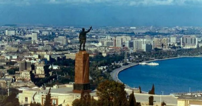 Sovet Azərbaycanında avtomobillə bağlı qadağalar FOTO