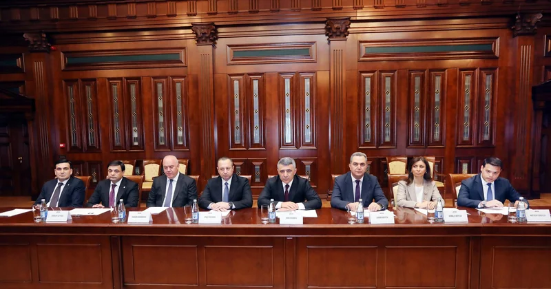 İnam Kərimov İraq Federal Ali Məhkəməsinin sədri ilə görüşüb FOTOLAR
