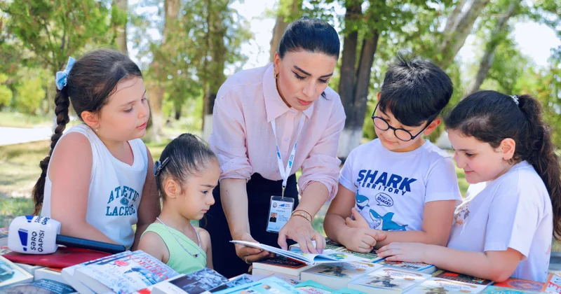 Naxçıvan Muxtar Respublikası Uşaq Kitabxanasına yeni kitablar təqdim olunub