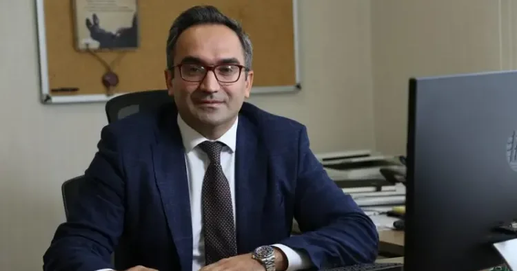 Əgər faiz dərəcələri yüksəkdirsə, insanlar kredit götürməsinlər İqtisadçı