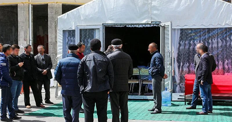Ehsan verilməyini istəyirsinizmi? SORĞU