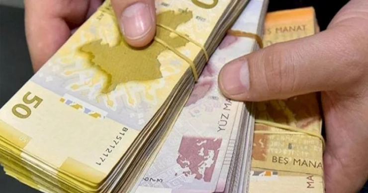 Evlərdən 100 min manatdan çox OĞURLUQ 22 yaşlı qız TUTULDU
