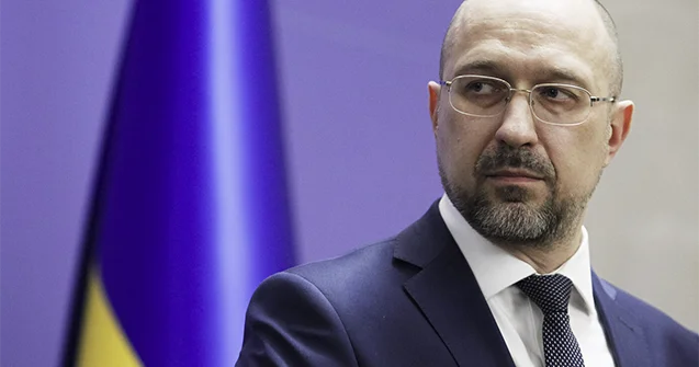 Denis Şmıqal istefa verdi