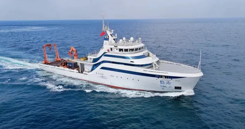 Okeanologiyada inqilab: Çin intellektual tədqiqat gəmisini suya buraxdı